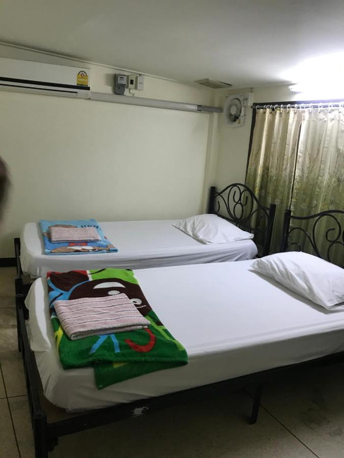 7 Holder Guesthouse Bangkok Zewnętrze zdjęcie