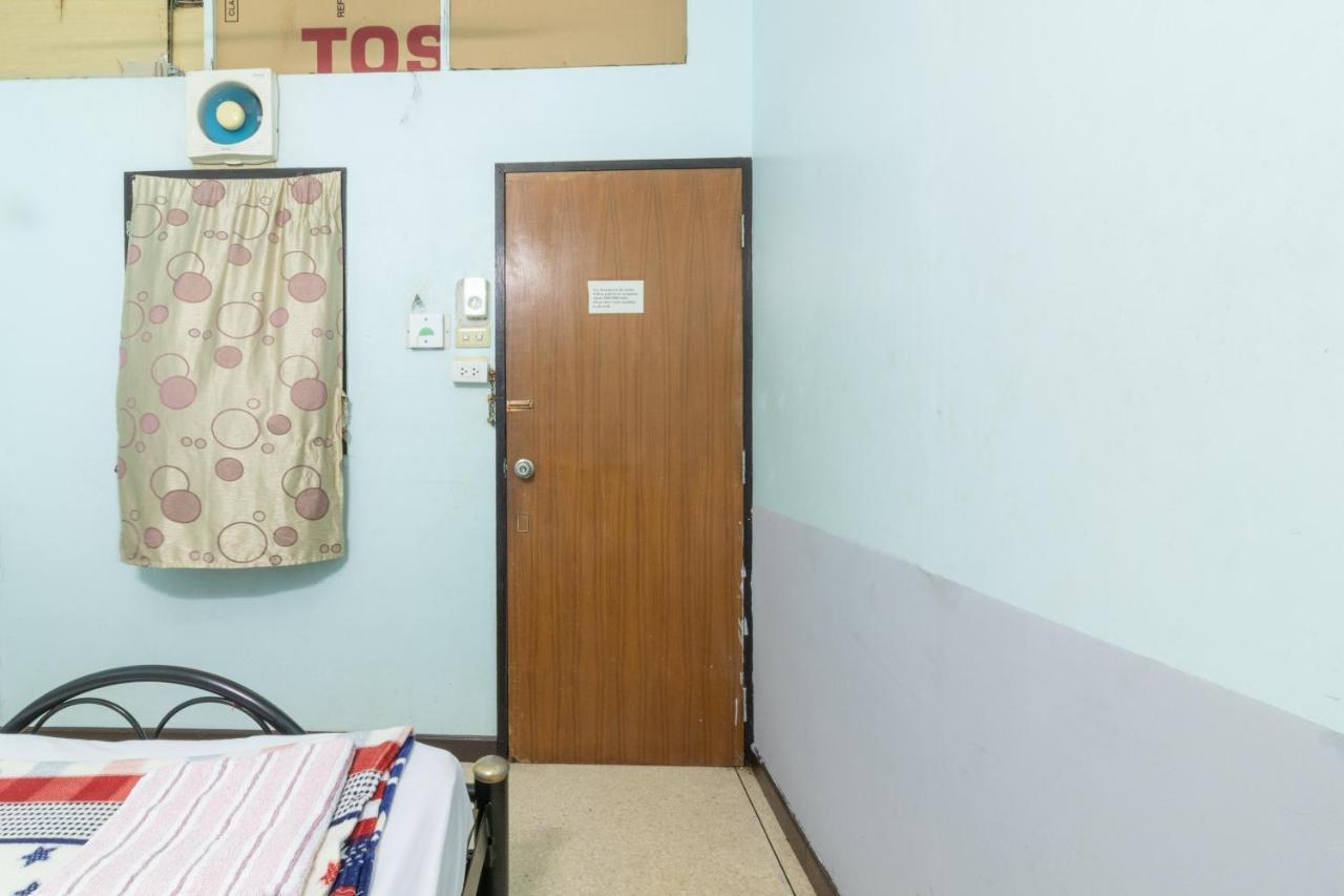 7 Holder Guesthouse Bangkok Zewnętrze zdjęcie