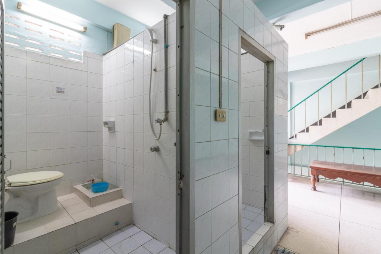 7 Holder Guesthouse Bangkok Zewnętrze zdjęcie