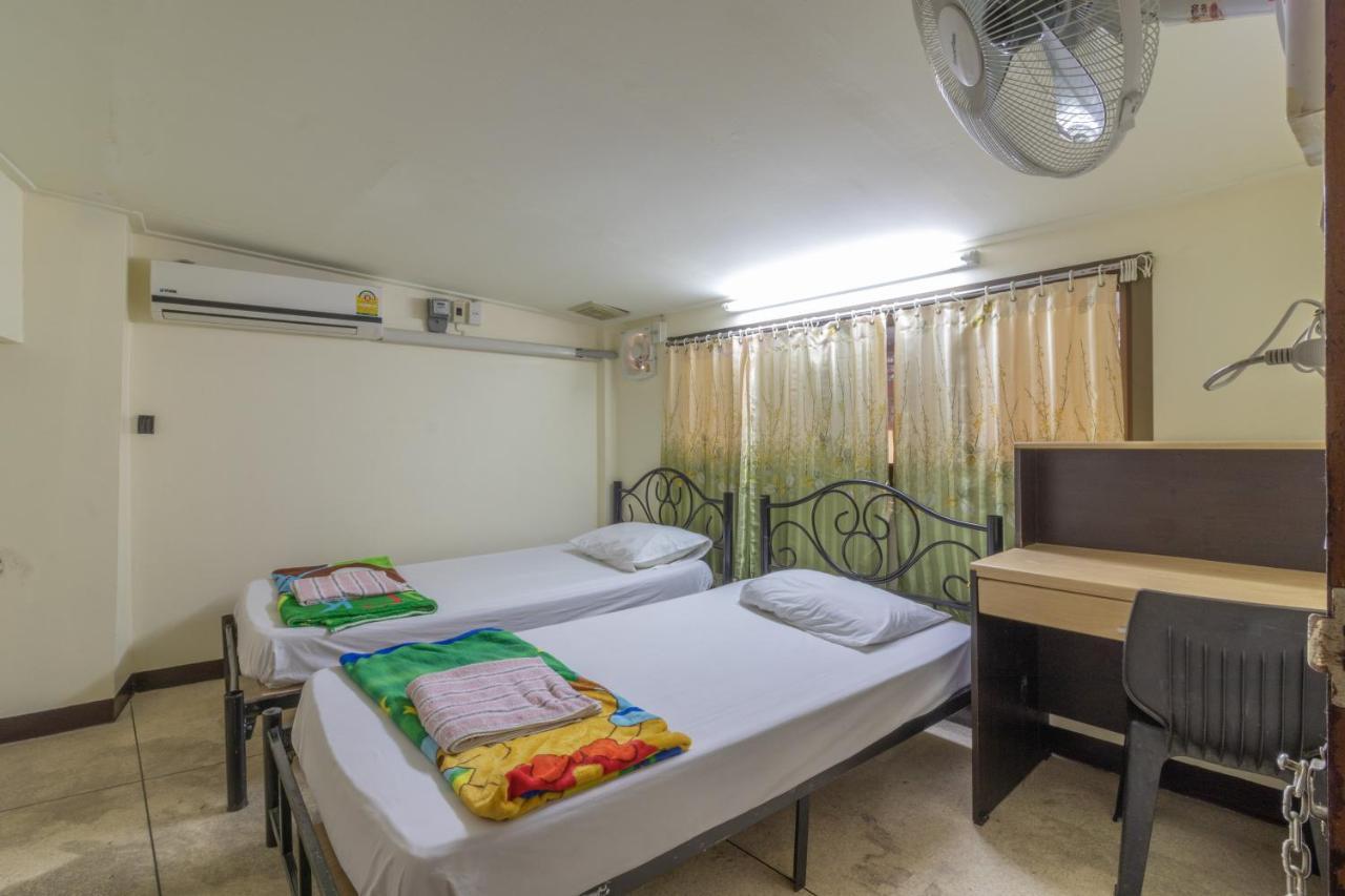 7 Holder Guesthouse Bangkok Zewnętrze zdjęcie