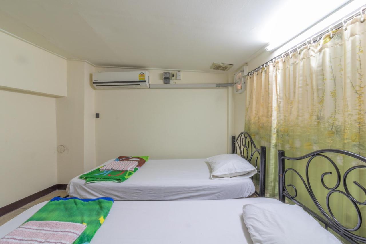 7 Holder Guesthouse Bangkok Zewnętrze zdjęcie