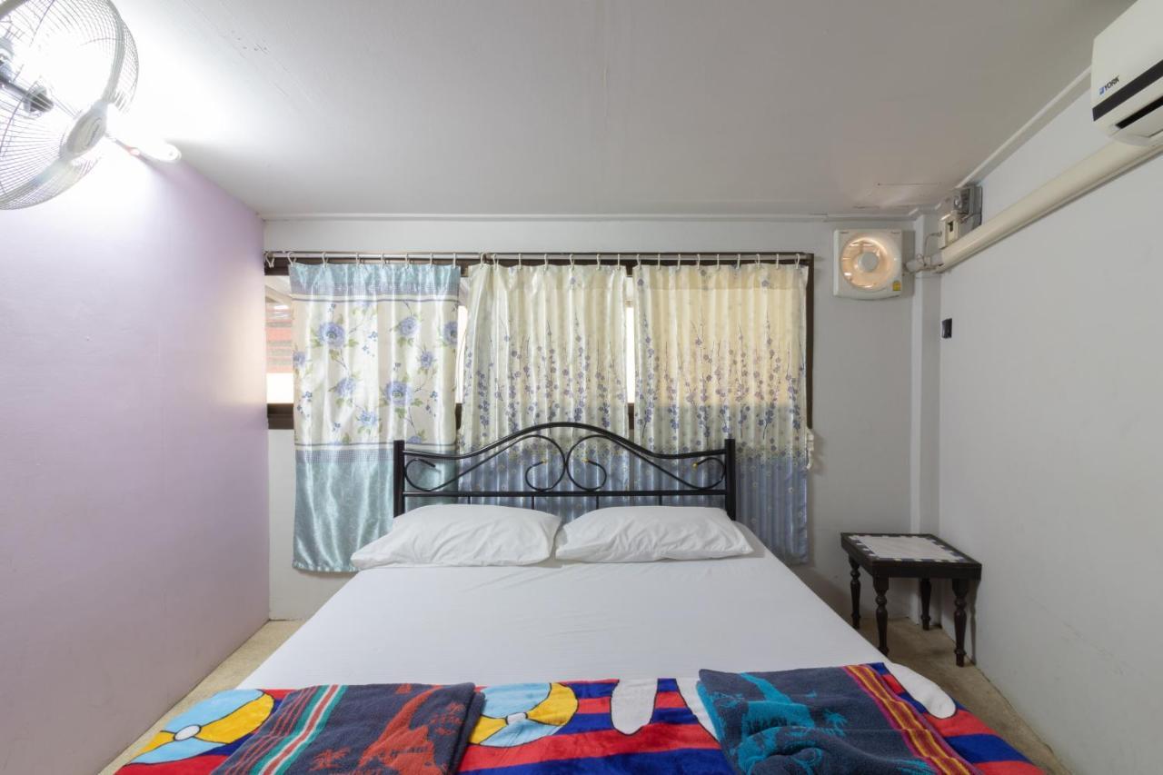 7 Holder Guesthouse Bangkok Zewnętrze zdjęcie