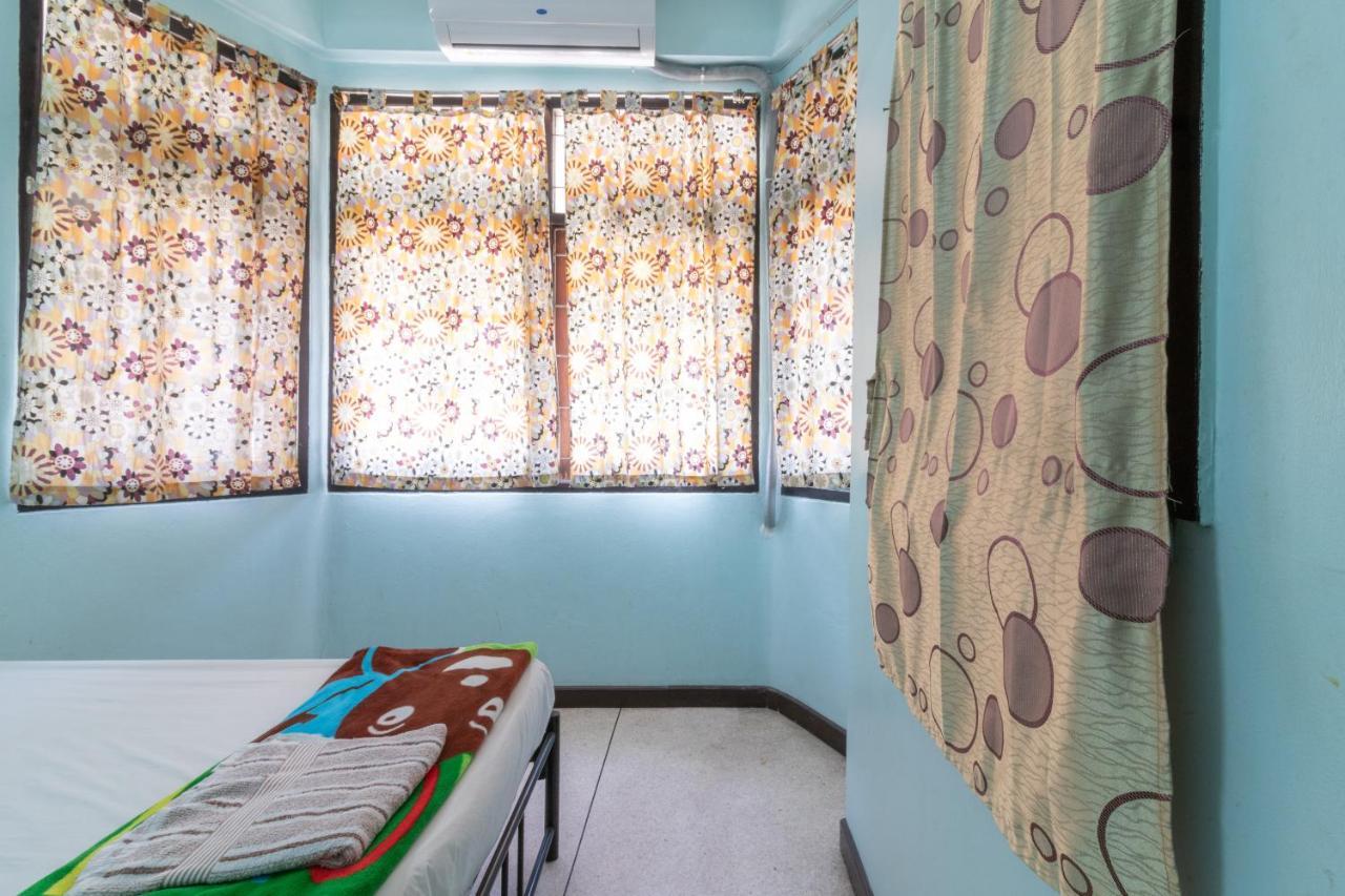 7 Holder Guesthouse Bangkok Zewnętrze zdjęcie