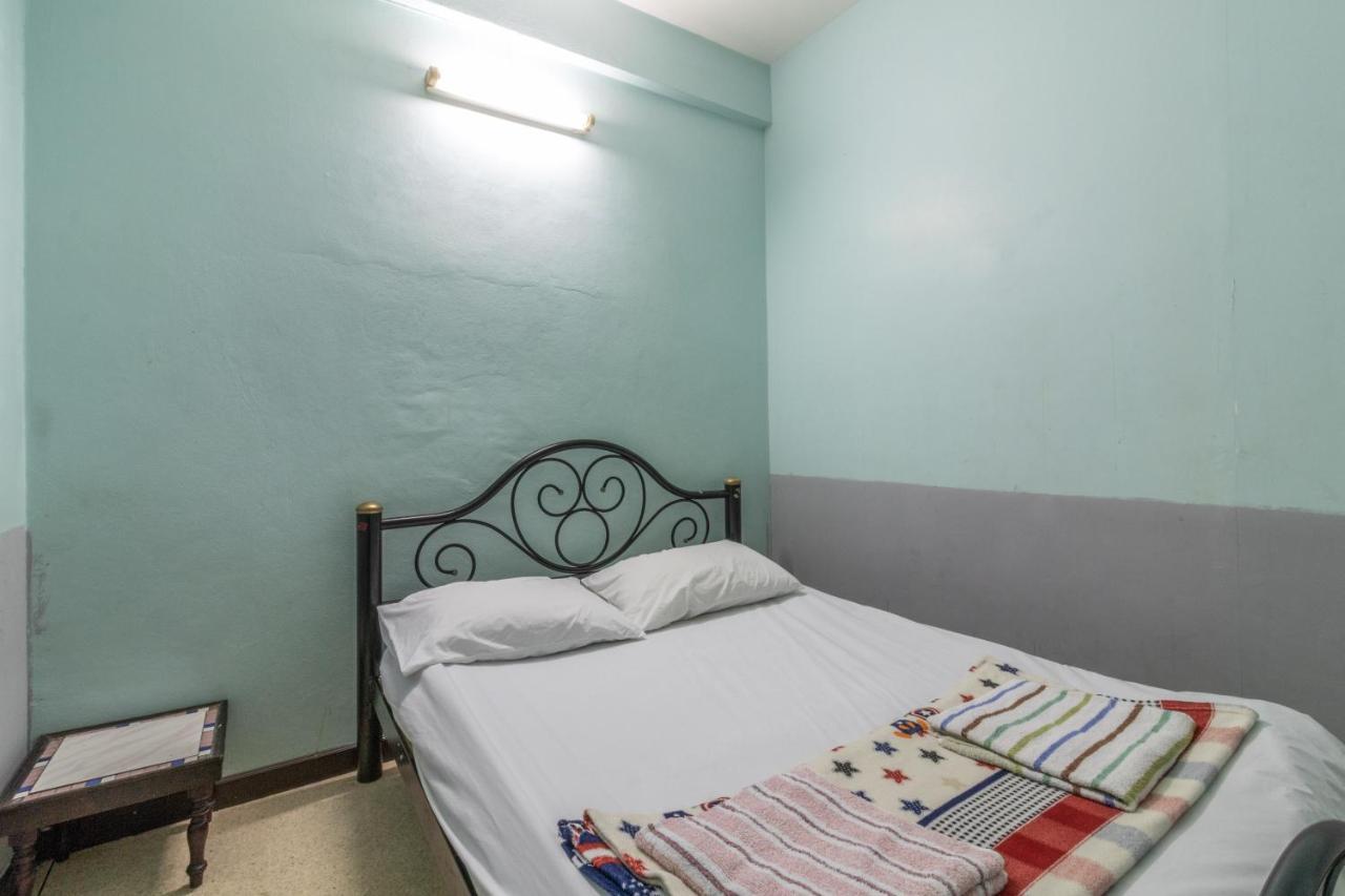 7 Holder Guesthouse Bangkok Zewnętrze zdjęcie